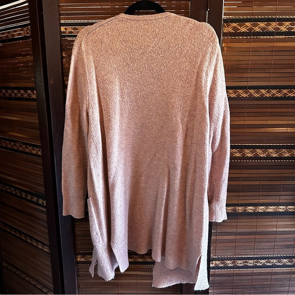 ๐3/$20๐ Madewell Cardigan - Picture 4 of 7